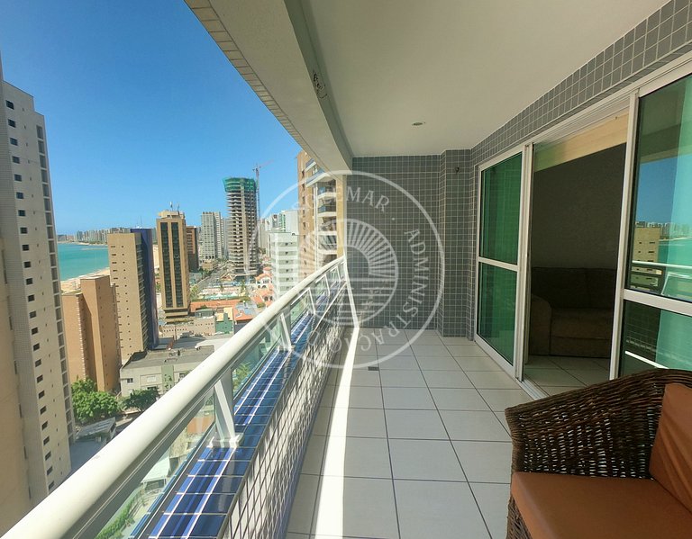 Apto com uma suíte e um quarto com camas beliche.