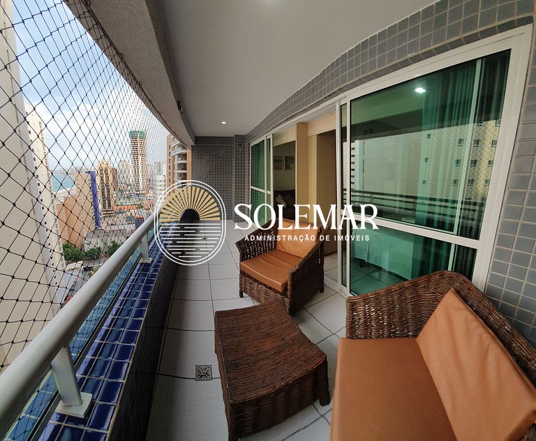 Apartamento con una suite y una habitación más pequeña con l