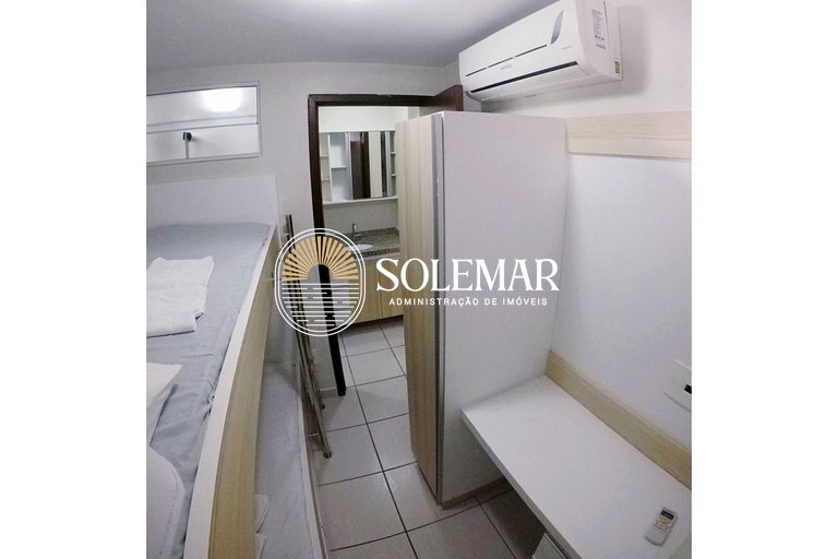 Apto com uma suíte e um quarto com cama beliche