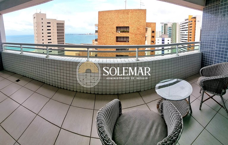 Apartamento de espacio abierto con vistas al mar