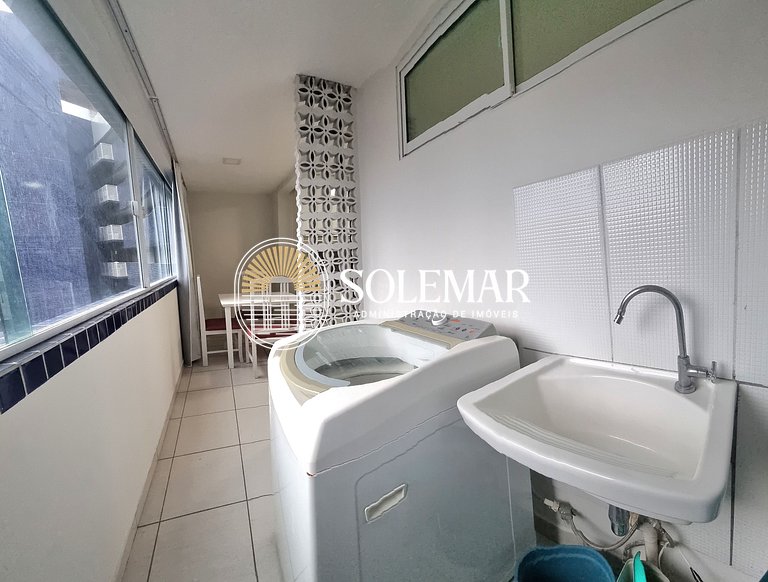 Apartamento de espacio abierto con vistas al mar