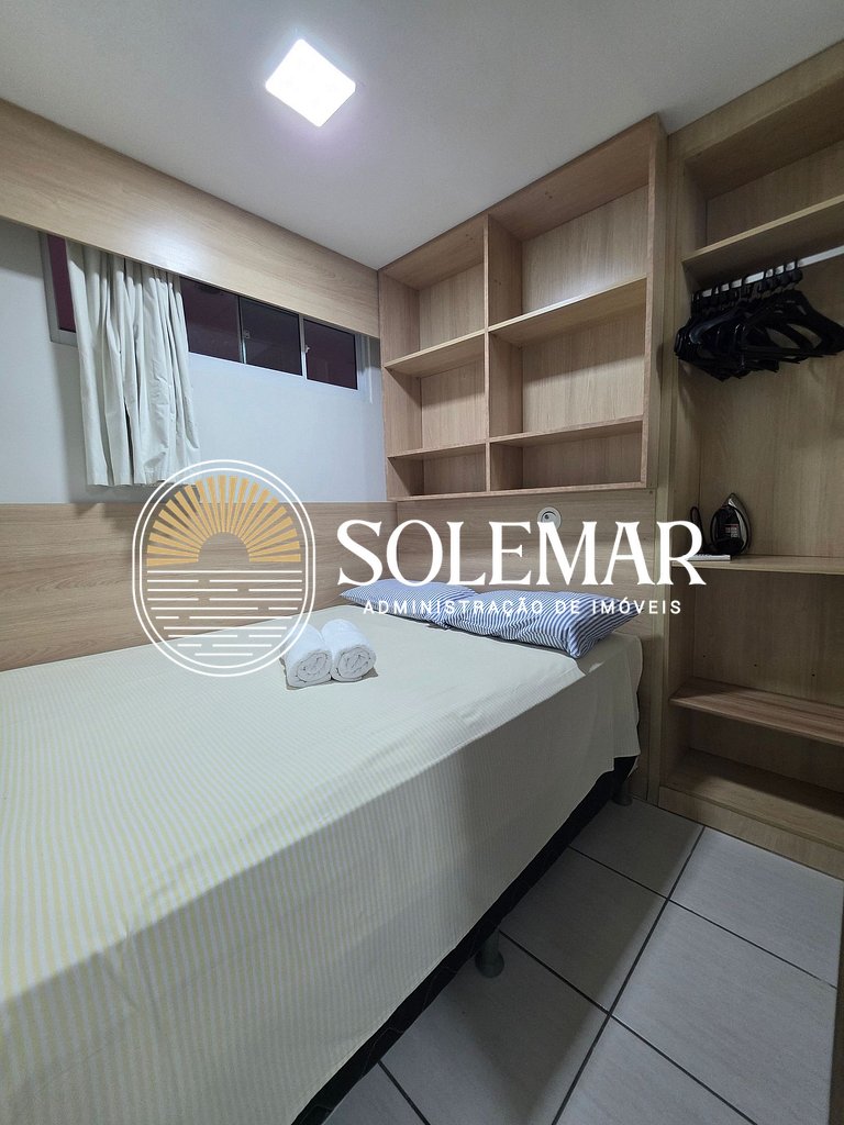 Apto com 1 suite e 1 quarto menor com camas solteiro